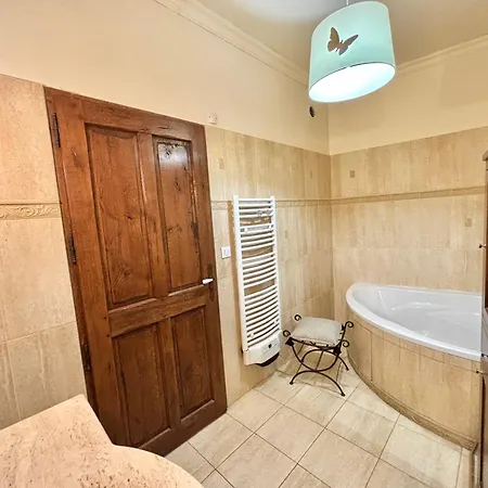 2 Pieces Roi Jerome Ajaccio Apartment *